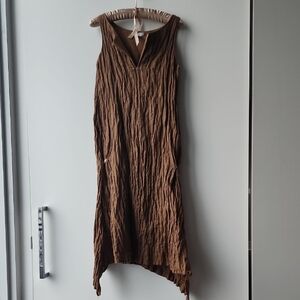 Sarah Pacini Crinkled Linen Midi Asymmetrical Hem Tank Dress